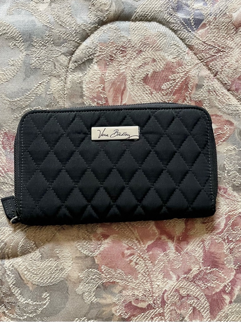 NWOT. Vera Bradley wallet.